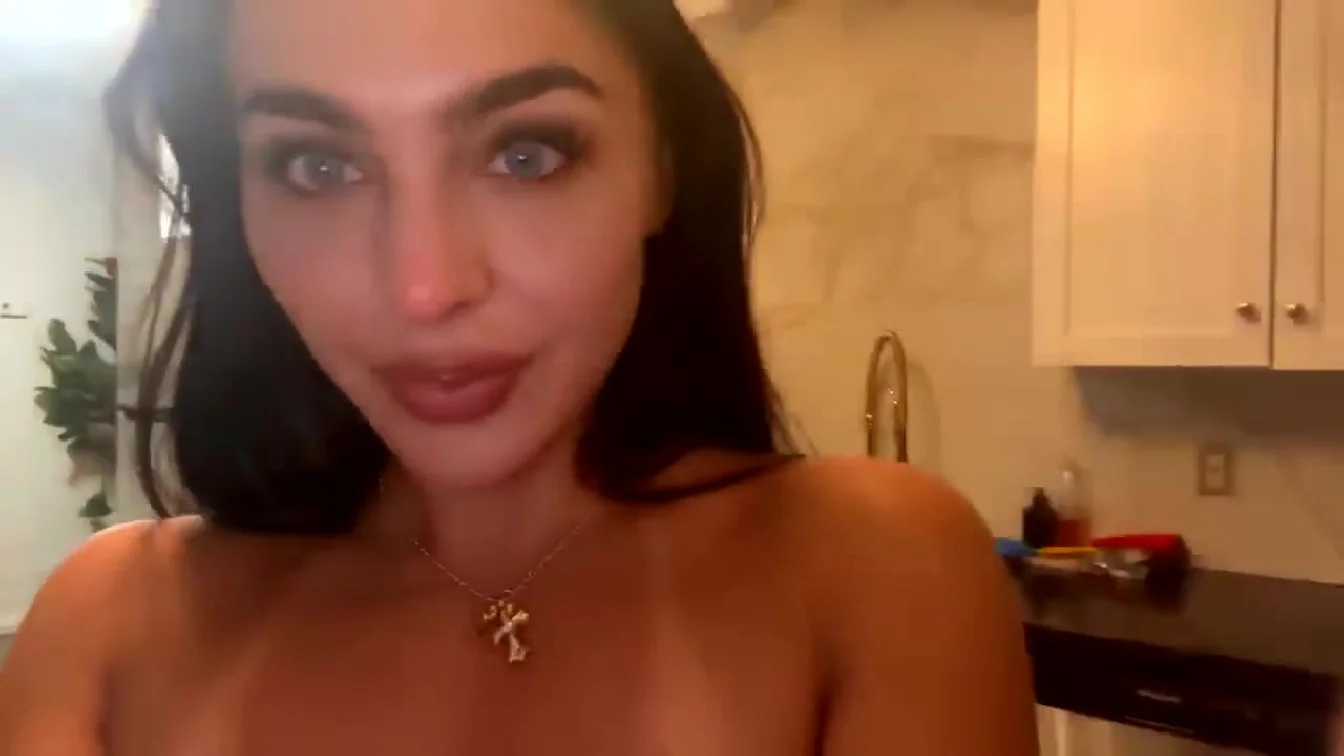 Nude Kitchen Onlyfans